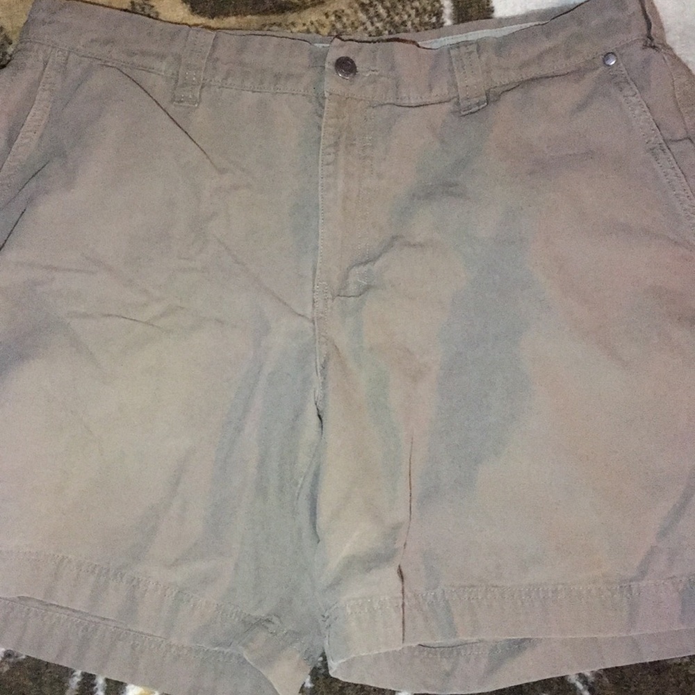 38 waist PFG shorts amazing condition